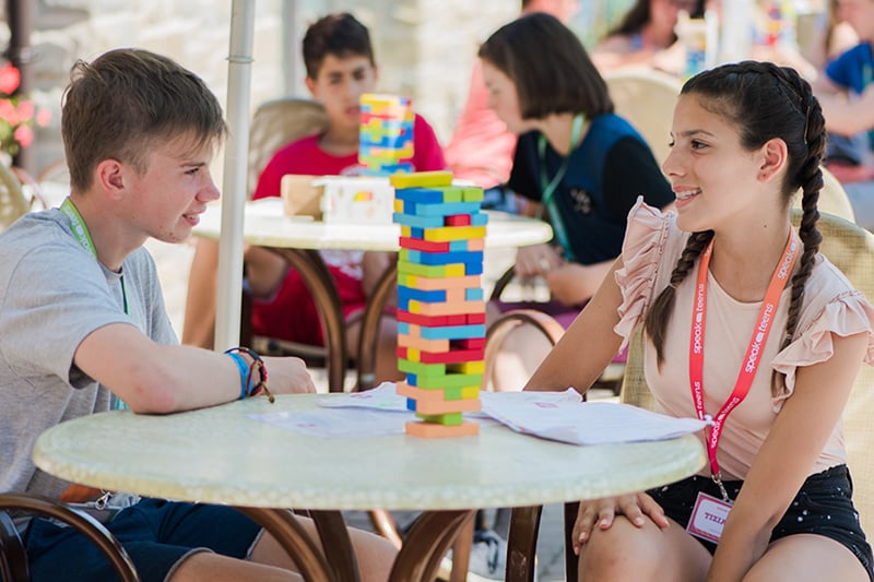 conversazione-tra-ragazzi