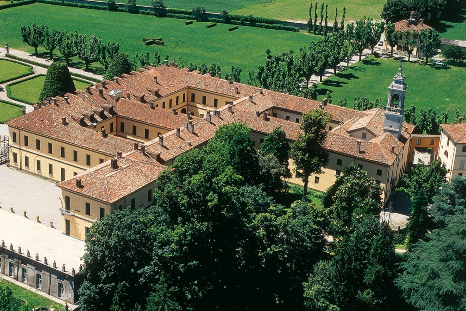 Castelbarco_slideshow_1