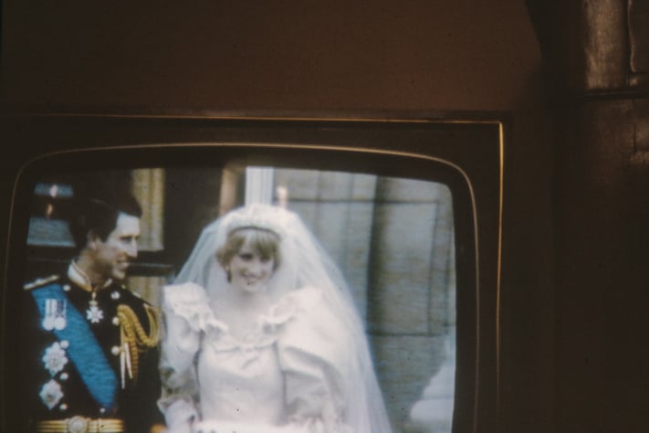 Un'immagine della parata durante il matrimoni tra Carlo d'Inghilterra e Diana Spencer