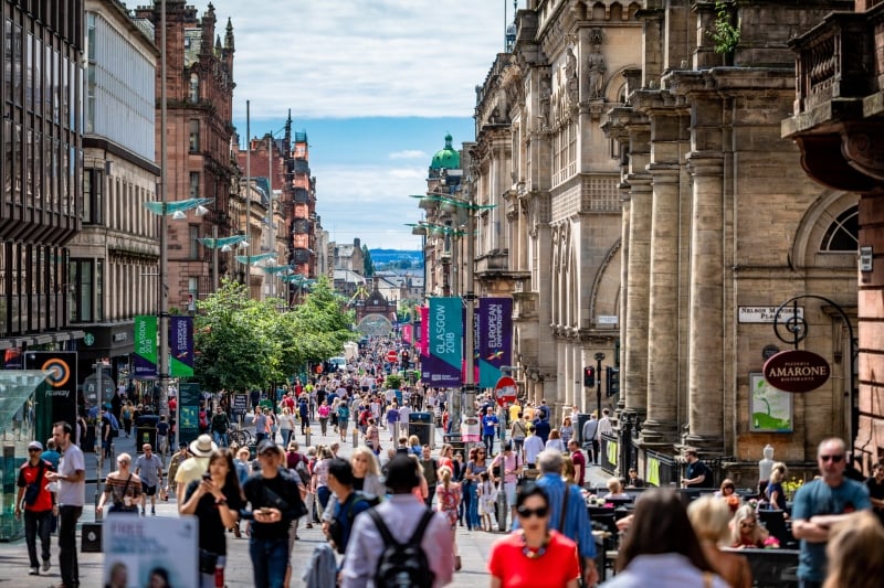 Una vista della strada principale di Glasgow