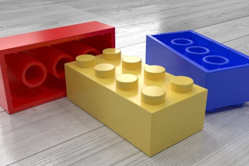 tre mattoncini Lego ,metafora dei verbi ausiliari inglesi